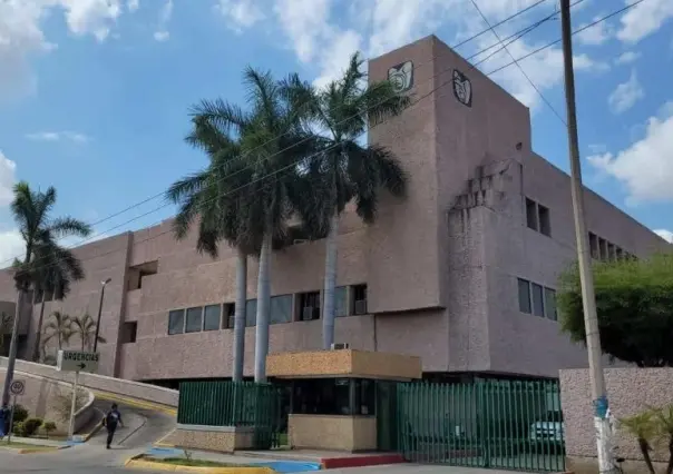 Paciente del IMSS en Sinaloa, es atacado por persona disfrazada de médico