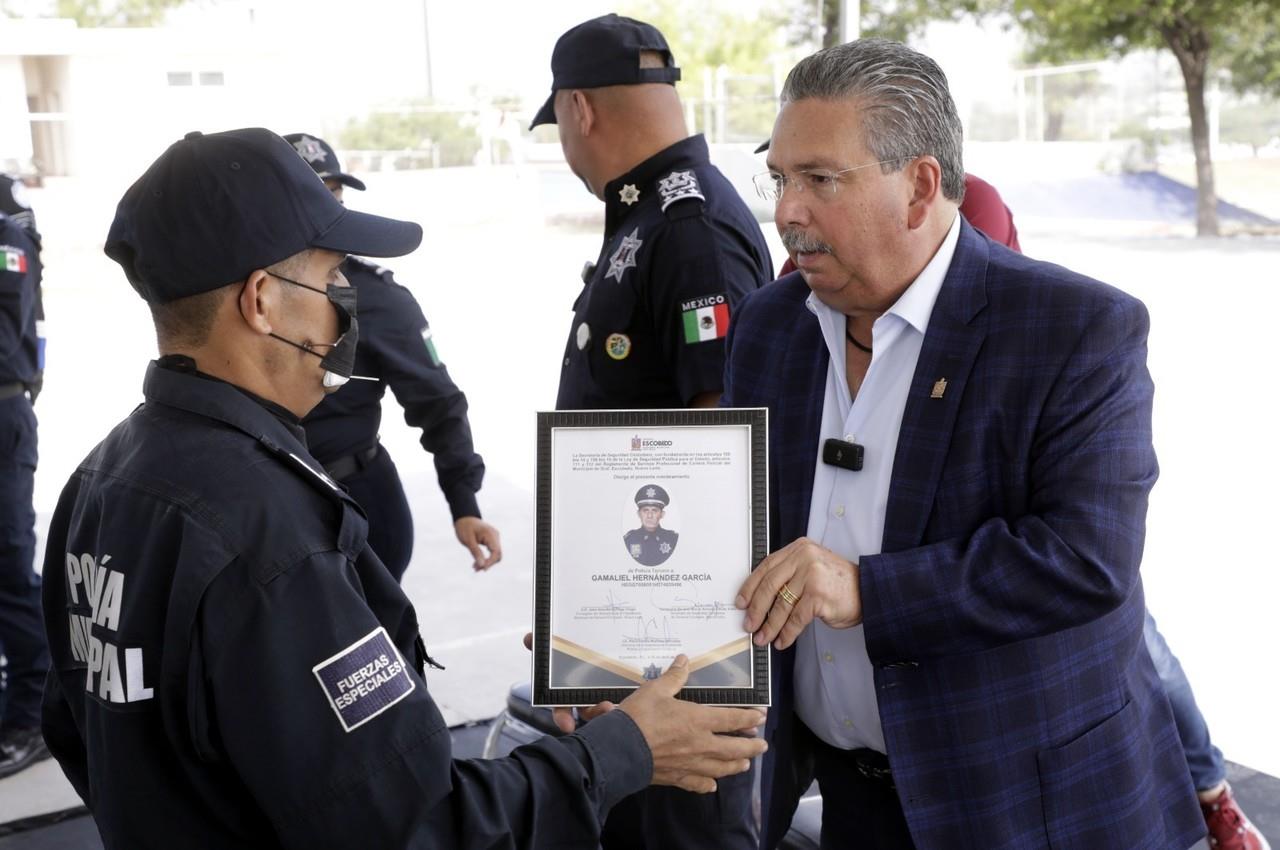 Gobierno de Escobedo entregó ascensos a 34 policías. Fotos. Seguridad Ciudadana Escobedo