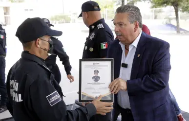 Escobedo reconoce a 34 elementos de Seguridad Ciudadana con ascensos