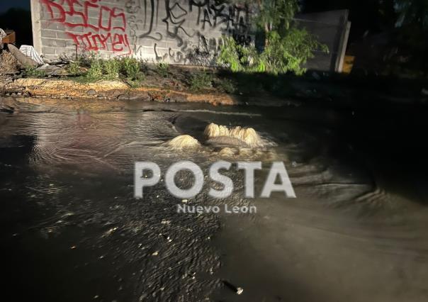 Aguas negras inundan a vecinos de San Bernabé