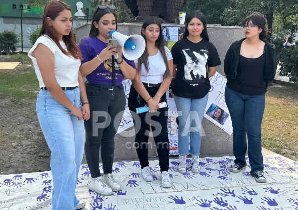 Estudiantes de derecho rinden homenaje a Debanhi Escobar