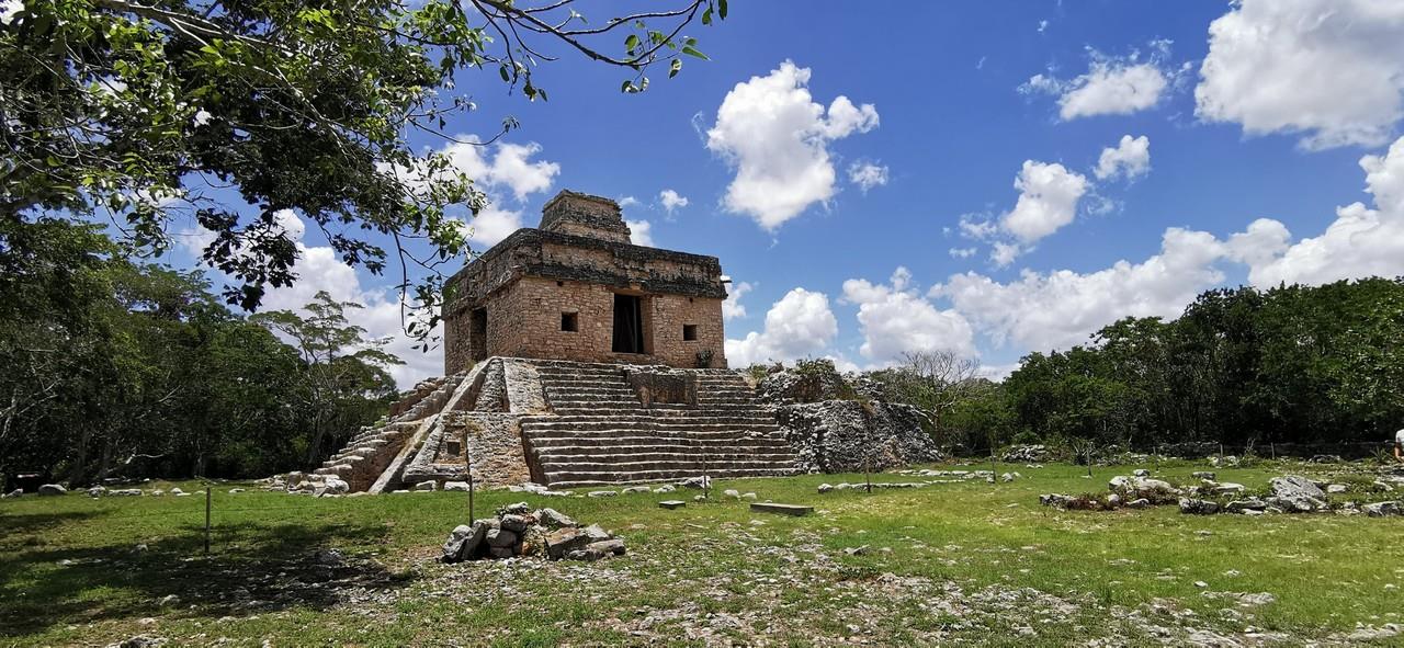 Zona arqueológica de Dzibilchaltún, Yucatán. Foto: Alejandra Vargas