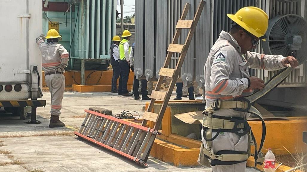 32 mil usuarios sin luz por incendio en CFE Tampico