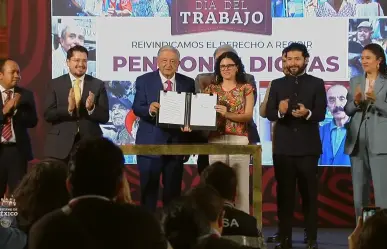 Inicia Fondo de Pensiones del Bienestar: AMLO firma decreto de su creación