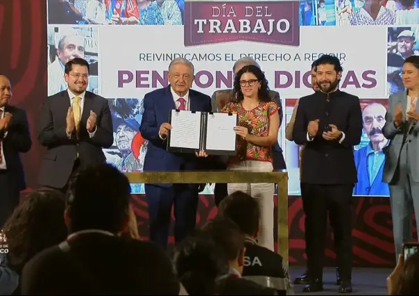 Inicia Fondo de Pensiones del Bienestar: AMLO firma decreto de su creación