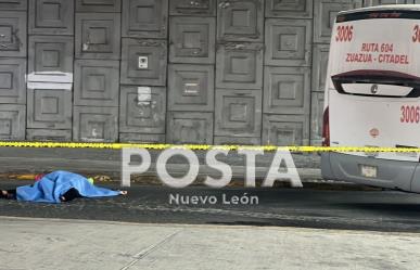 Muere mujer atropellada por camión urbano en San Nicolás