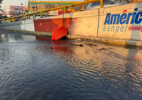 Ruptura de tubería de 6 pulgadas genera fuga de agua en Parque Lira