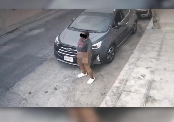 Ciudadana denuncia a hombre por tocarse en plena calle del Centro