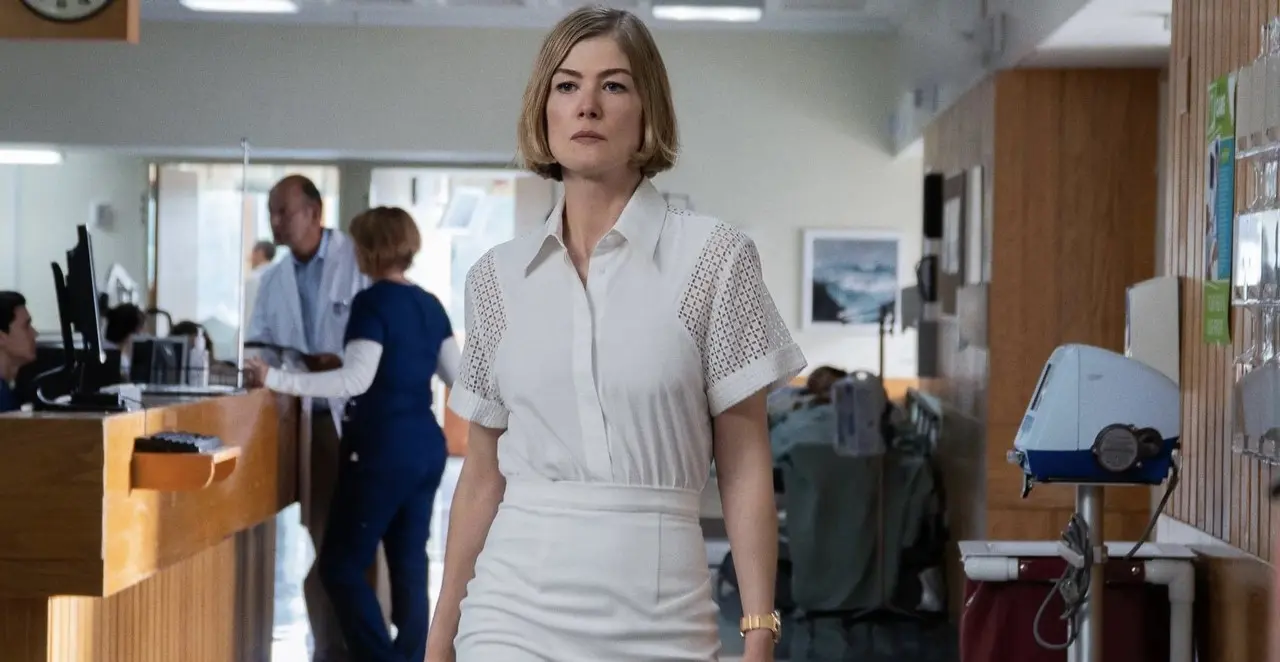 Rosamund Pike compartirá créditos con Jesse Eisenberg, Woody Harrelson y Morgan Freeman. Foto: Netflix