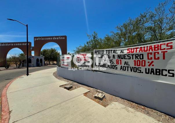 UABCS aplaza huelga por dos horas: negociaciones continúan