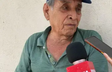 Don Pedrito, tiene 78 años y continúa trabajando como albañil