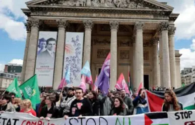 Universitarios pro palestinos protestan en Paris