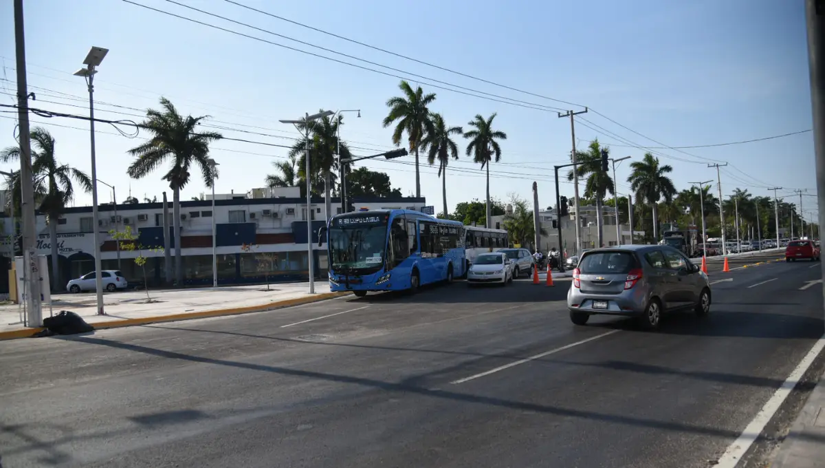 Elementos de la SSP se encuentran en las vialidades para dirigir a los automovilistas Fotos: Redes Sociales