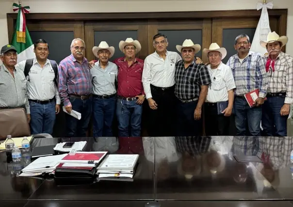 Se reúne Américo Villarreal con productores de sorgo