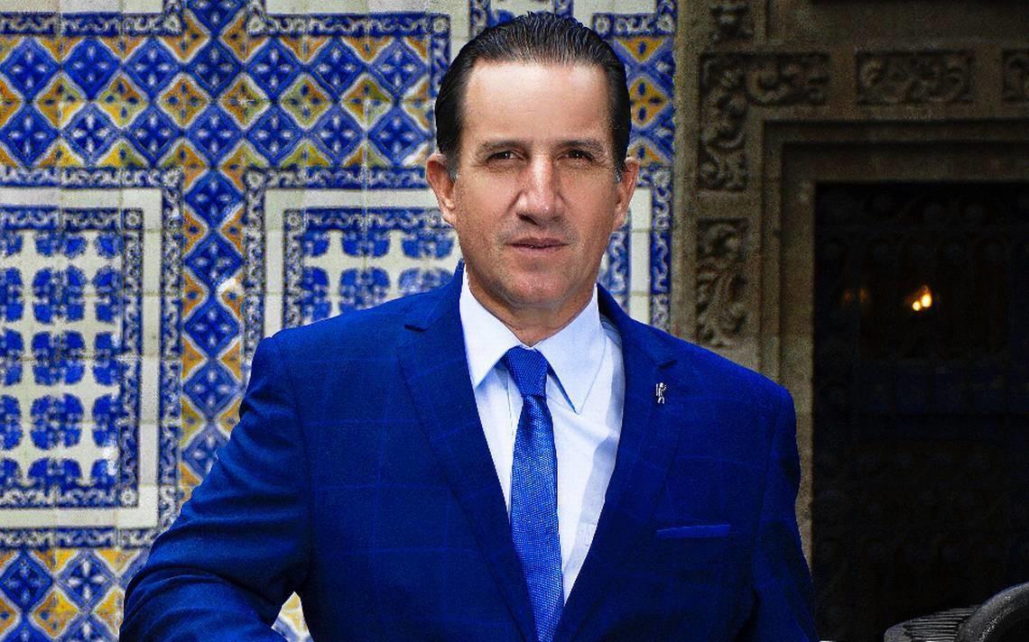 Plutarco Haza aseguró que habló con el propio Mike Birbiglia a quien le hizo saber que tenía los derechos de su obra. Foto. Especial