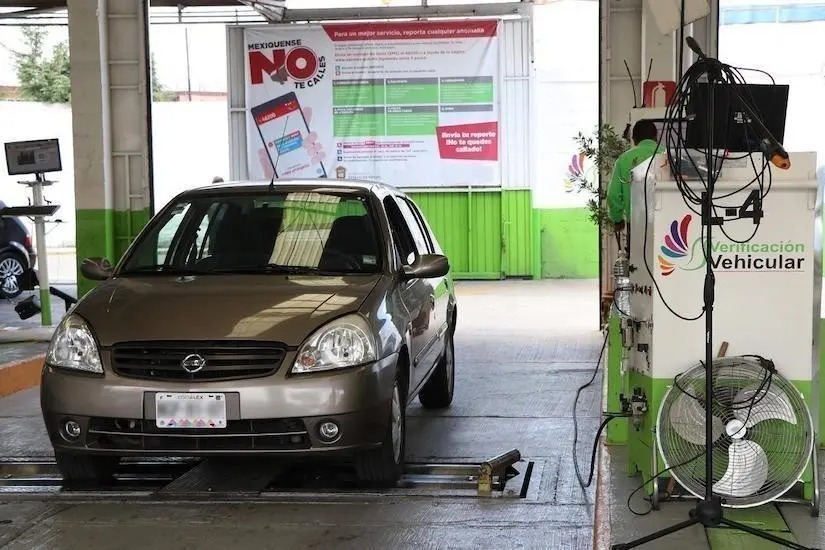 El Programa de Verificación Vehicular busca reducir la cantidad de contaminantes. Imagen: Ambiente Edomex.