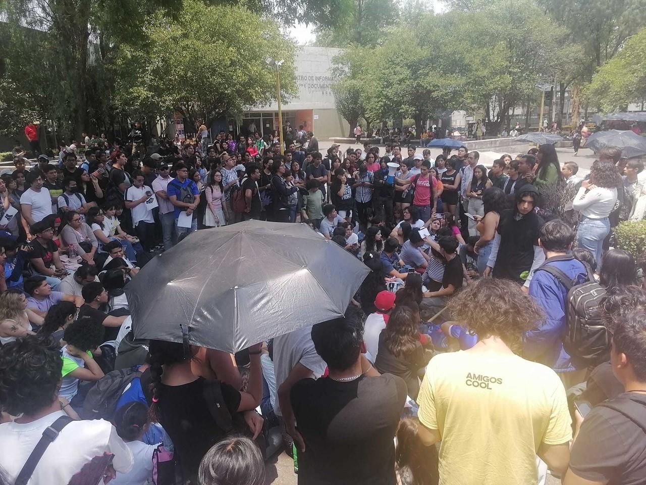 Asamblea de estudiantes, FES Acatlán. Foto: FES Acatlán Alumnos