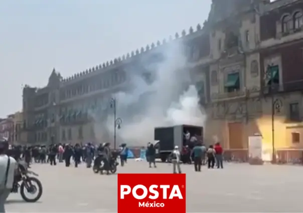 Incidentes en el Zócalo: 26 policías heridos por normalistas de Ayotzinapa