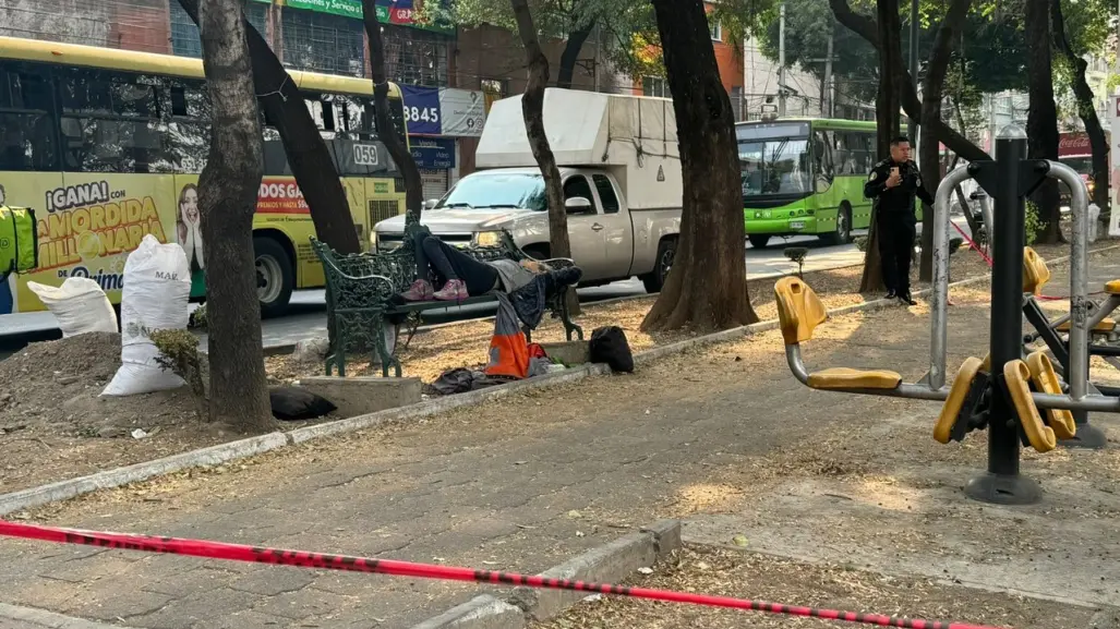 Mujer en situación prioritaria es hallada sin vida en banca de Azcapotzalco