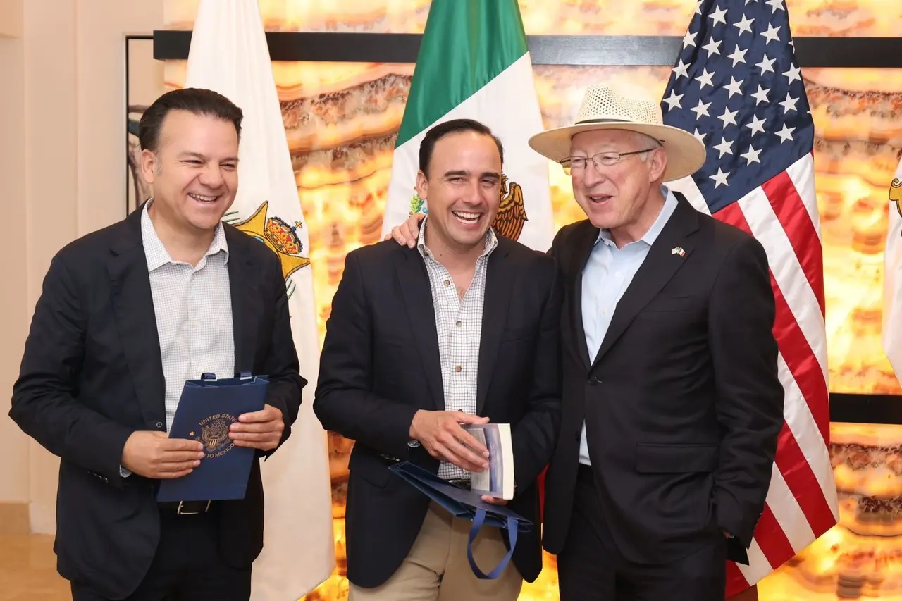 Ken Salazar en su reunión con los gobernadores en Torreón. (Fotografía: Gobierno de Coahuila)