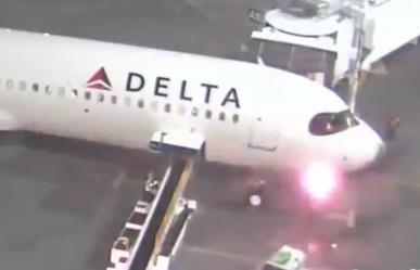 Avión de Delta Air Lines procedente de Cancún se incendia al aterrizar (VIDEO)