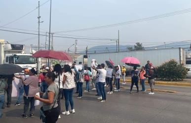 Bloquean Vía López Portillo, exigen buscar a menor desaparecido