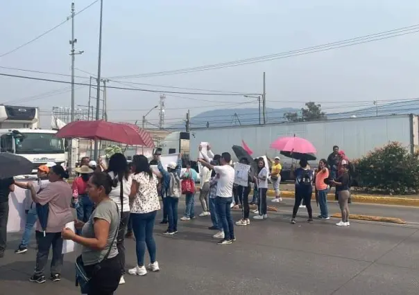 Bloquean Vía López Portillo, exigen buscar a menor desaparecido
