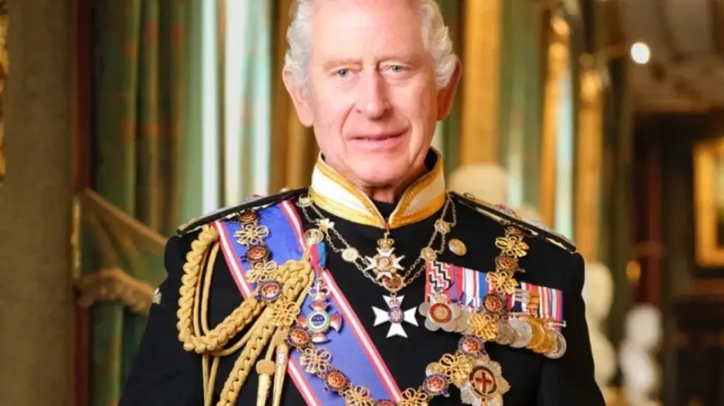 Revelan primer retrato oficial del rey Carlos III de Inglaterra