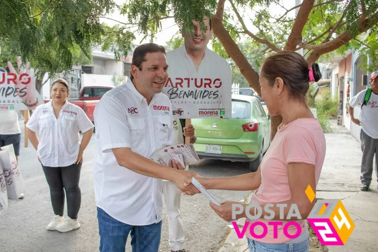 Arturo Benavides, recalcó que hoy, la avenida Pablo Livas, se encuentra ahorcada por problemas de vialidad. Foto: Armando Galicia.