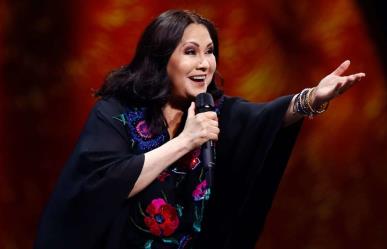 Hospitalizan a Ana Gabriel tras concierto en Chile (VIDEO)