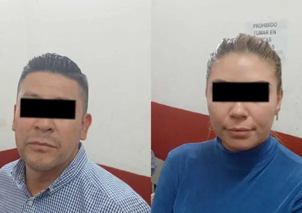 Detienen a pareja por extorsión en Neza, uno era verificador sanitario