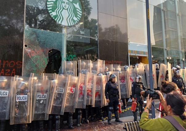 Marcha pro Palestina causa destrozos y pintas, dos cafeterías las más afectadas