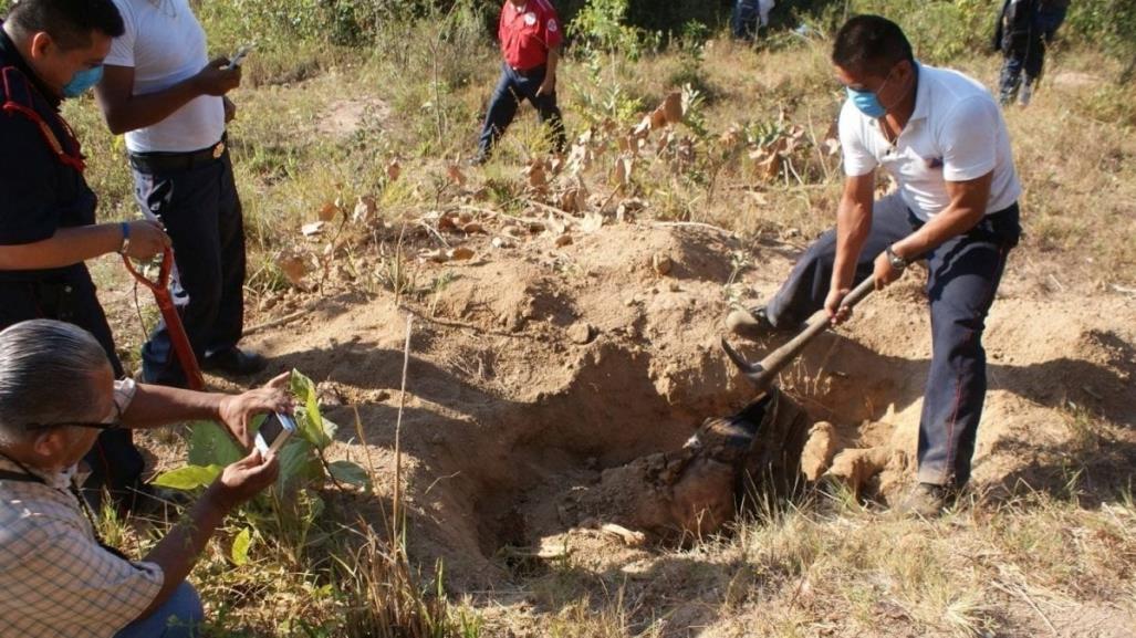 Descubren 10 cuerpos en fosas clandestinas de Colima