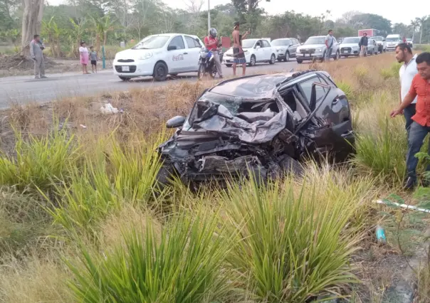 Mueren 11 personas en accidente vial en Tabasco