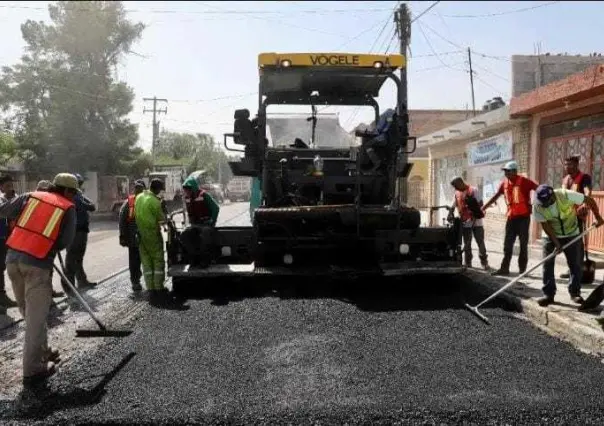 Supervisan autoridades recarpeteo en la zona centro de Saltillo