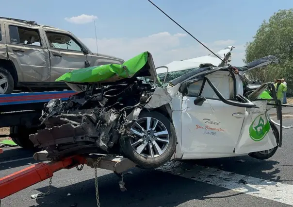 Pelea entre taxista y automovilista provoca carambola en la Chamapa-Lecheria