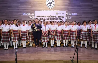 Escuela Vadillo Cicero de Mérida gana Fase Estatal Concurso Himno Mexicano