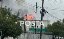 Incendio consume fábrica en Apodaca (VIDEO)