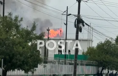 Incendio consume fábrica en Apodaca (VIDEO)