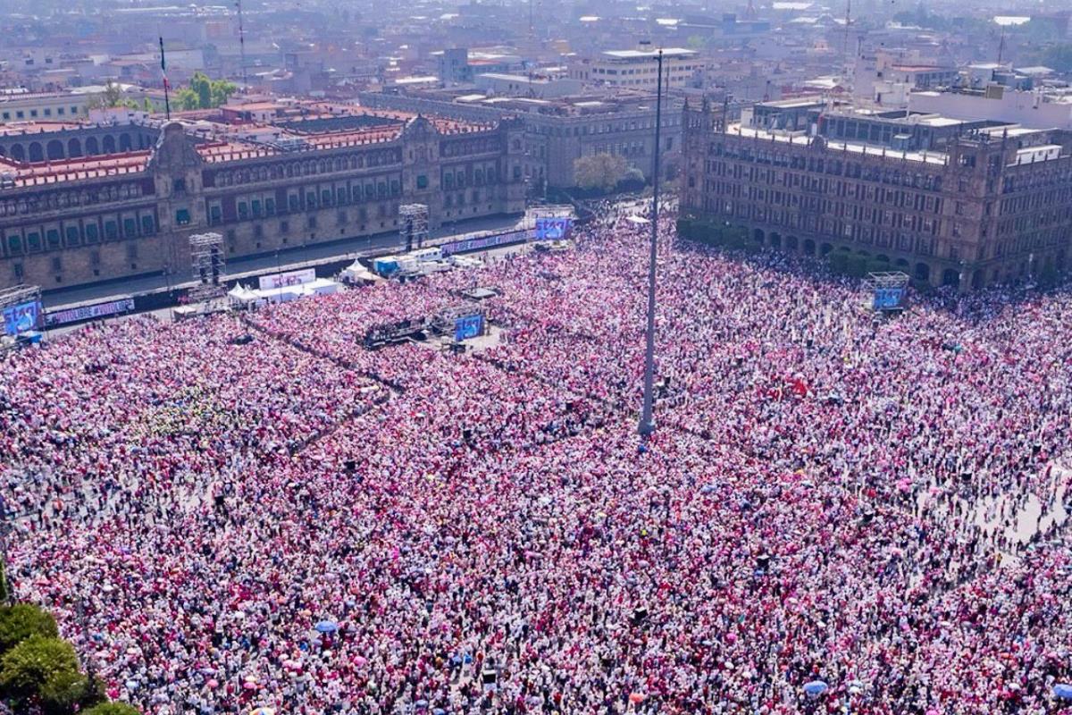 Marcha Marea Rosa en la CDMX. Foto: @alexaguirresony