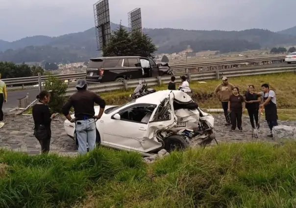 Accidente en la México-Toluca deja un fallecido y un herido grave