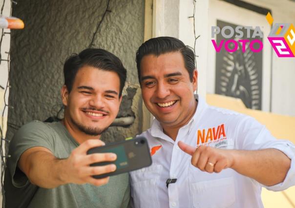 Jesús Nava presenta programa Santa Joven en Santa Catarina