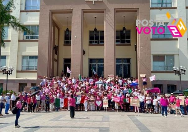 Marea Rosa se hace presente en Ciudad Victoria para defender la democracia