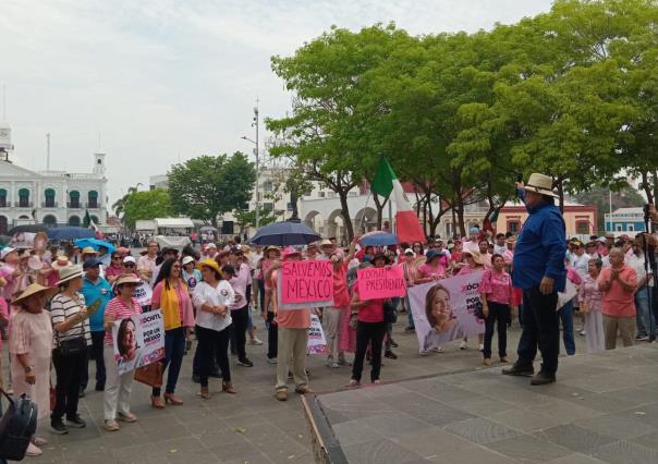 Tabasco se suma a la Marea Rosa en favor de Xóchitl Gálvez