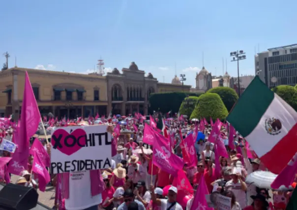 Marchan miles de personas en Marea Rosa en Guanajuato; apoyo a Xóchitl Gálvez