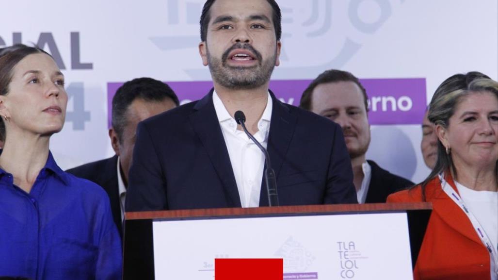 Llega Jorge Máynez al Centro Tlatelolco para el tercer debate presidencial