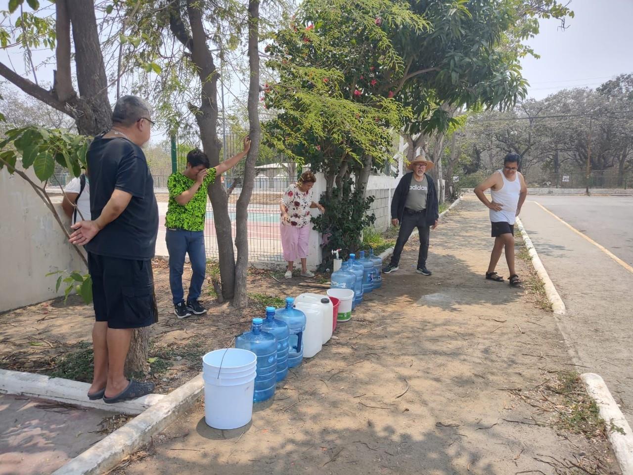 Delincuentes aprovechan para defraudar con pipas de agua