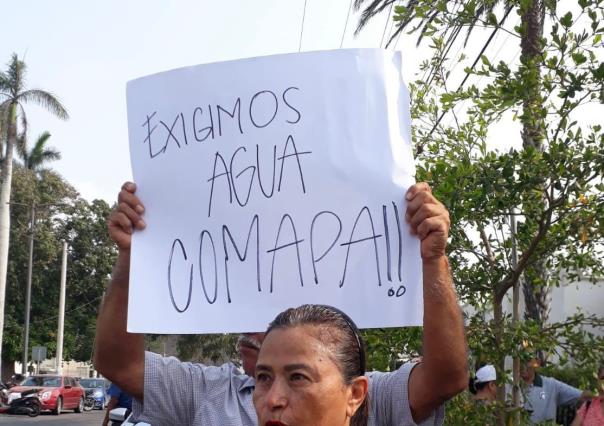 Protestan vecinos en Comapa Sur por no darles la cara