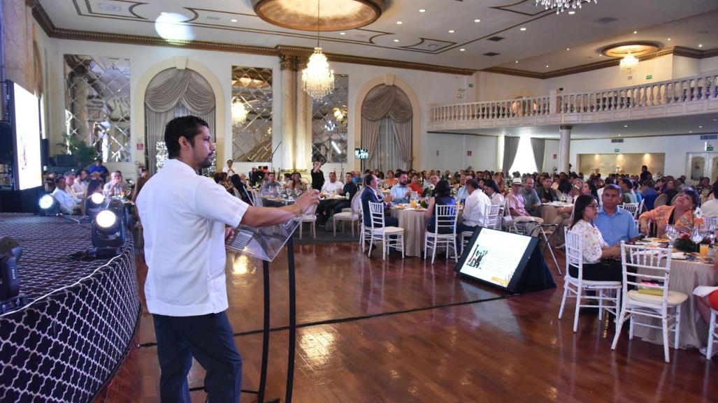 Celebran más de 700 docentes de la Sección 50 del SNTE Día del Maestro