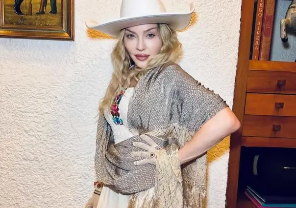 Madonna visita casa azul y presume ropa de Frida Kahlo portándola